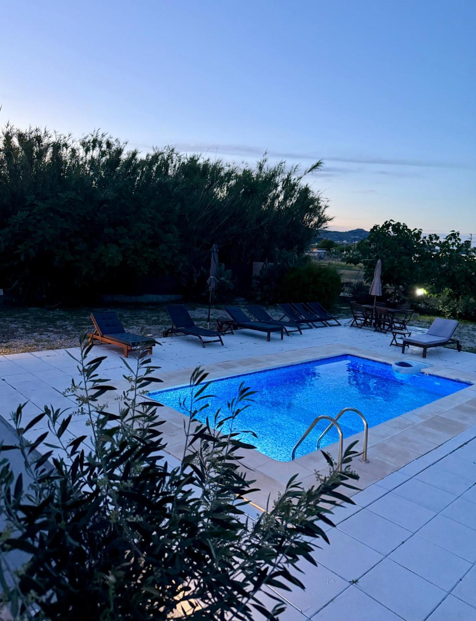 Summer Breeze Villa 阿凡投 外观 照片