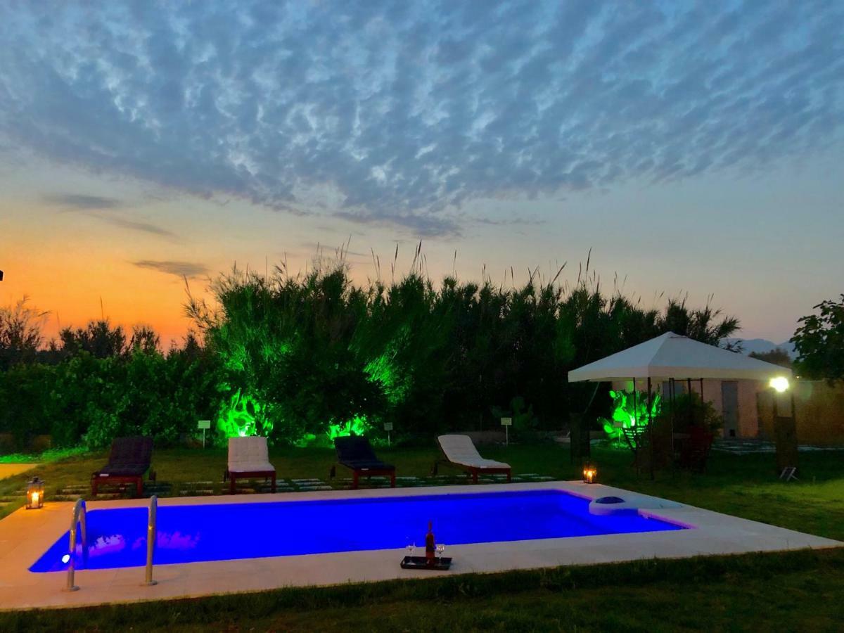 Summer Breeze Villa 阿凡投 外观 照片